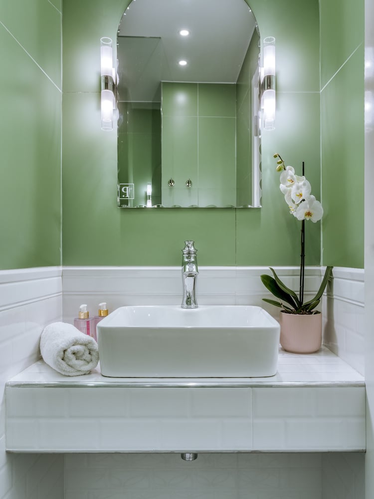 The Pinnacle Athens by null