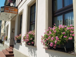 Property entrance - Hotel zum Schwan (Beeskow)