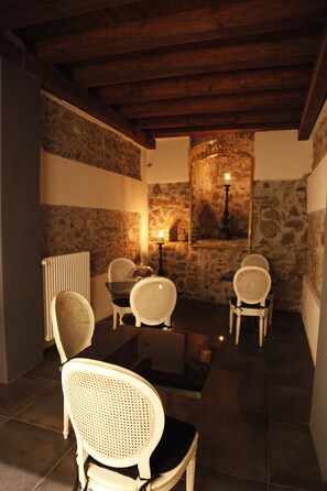 Food court - Juliet's Nest (Verona)