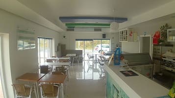 Bar (en la propiedad)