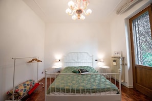 Deluxe Room, Private Bathroom (private entrance)