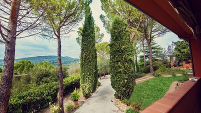 Villa Nuba,Pinturicchio apt-salt,heated water pool,wifi,fireplace,5min.downtown