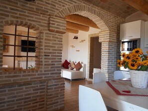 Dining - I Tre Laghi Sant' Agnese - Rustic with pool, aircon (Pescara)