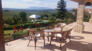 Terrace/patio - I Tre Laghi Sant' Agnese - Rustic with pool, aircon (Pescara)