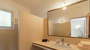 Villa, 2 soverom (T3) | Bad | Dusj, regndusjhode, hårføner og håndklær