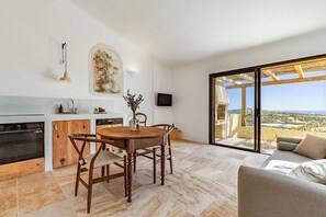 Villa, 1 chambre (T2) | Aire de séjour | Téléviseur à écran plat