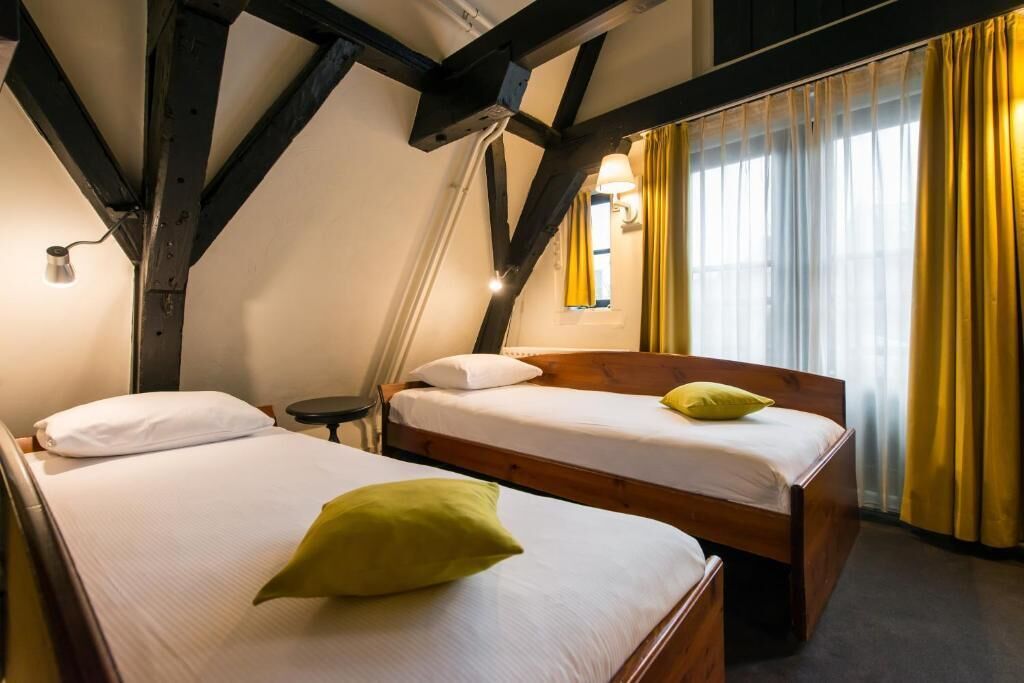 minibar, in-room safe, desk, soundproofing