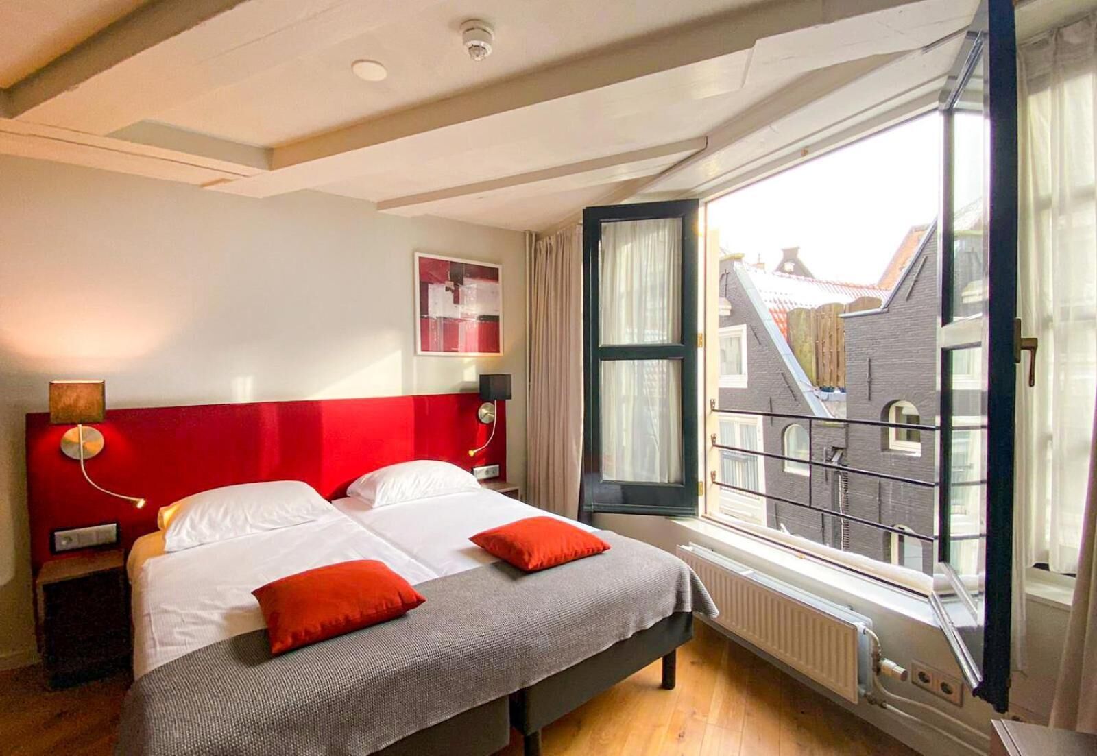 minibar, in-room safe, desk, soundproofing