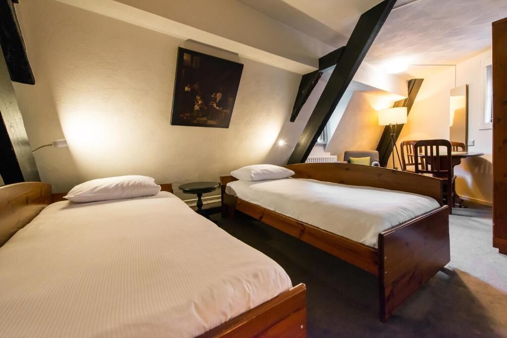 minibar, in-room safe, desk, soundproofing