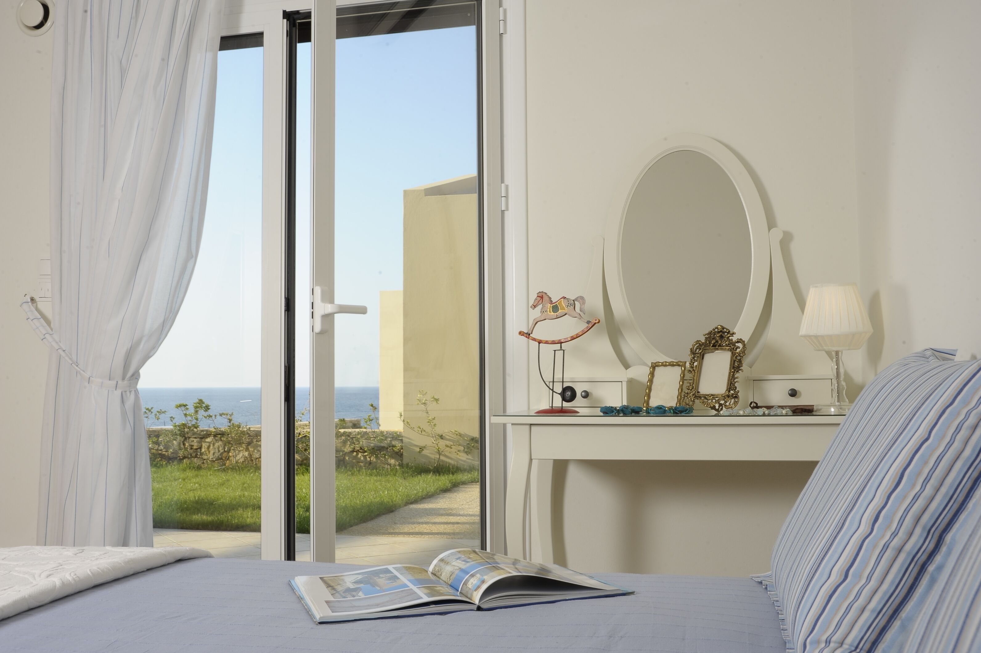 3 bedrooms, iron/ironing board, WiFi (free), bed sheets