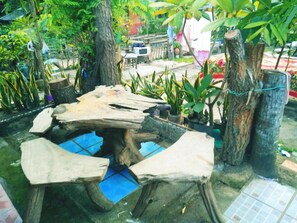 تناول الطعام