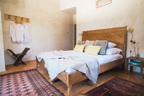 4 bedrooms, iron/ironing board, free WiFi, bed sheets - Seafront Villa in Bol - Prime Location  (Bol, island of Brac)