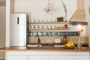 Refrigerador, horno, parrilla de estufa y lavavajillas