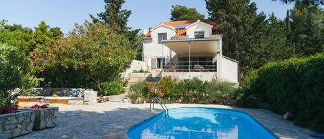 AuĂenpool, beheizter Pool