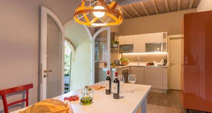 Finestra Su Siena 16, Emma Villas