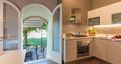 Finestra Su Siena 16, Emma Villas