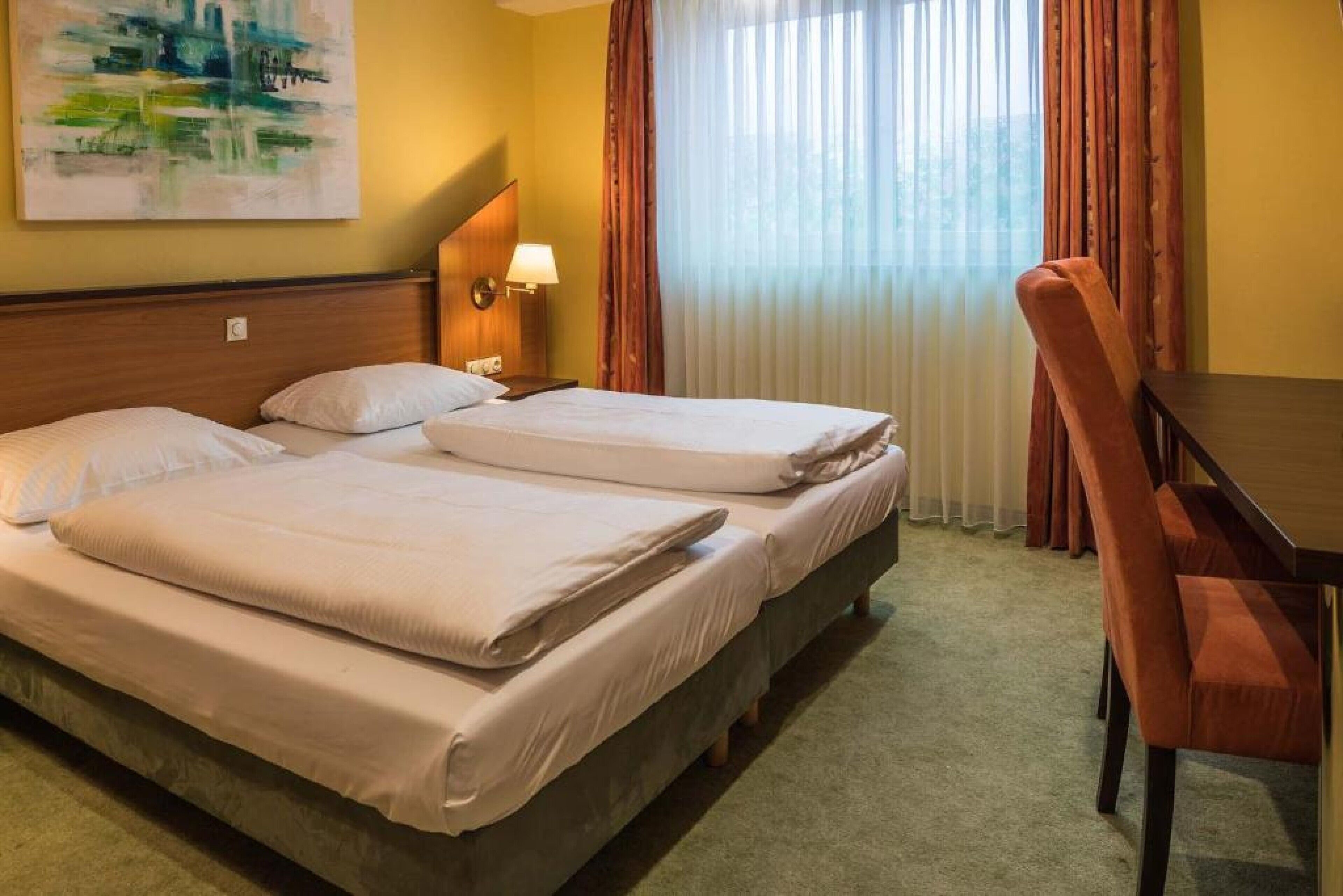 double or twin room | soundproofing, cots/infant beds, rollaway beds, free wifi