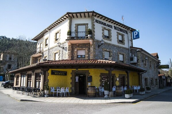 Fachada da propriedade