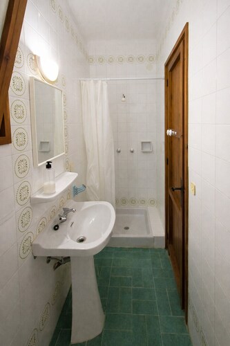 Beau Château pour 24 personnes - proche de Blanes!