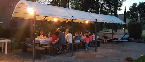 Outdoor dining