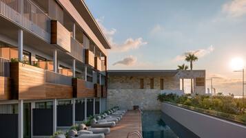 Front of property - evening/night