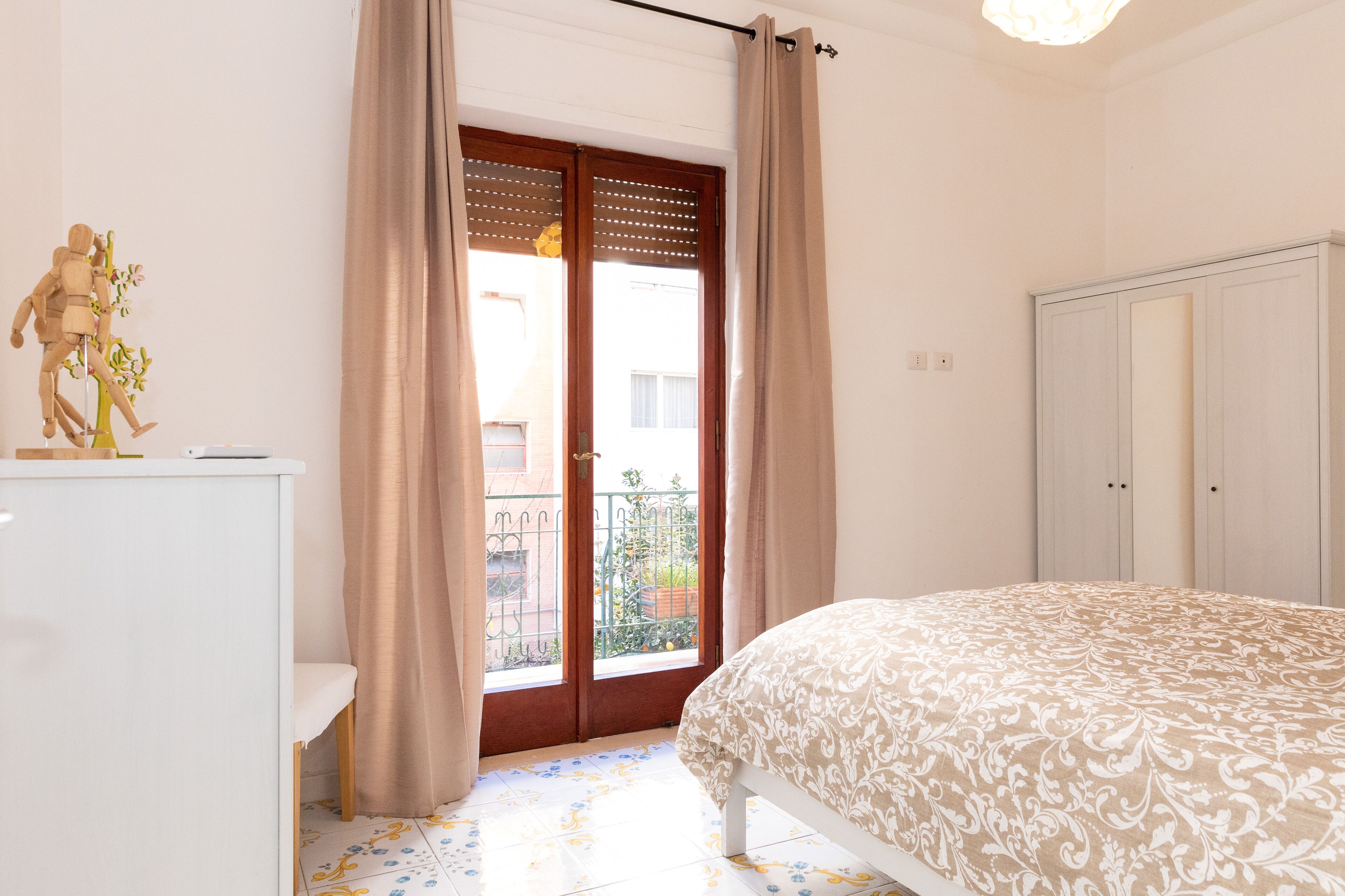 Appartement Ville, 2 chambres, balcon, vue jardin (Via Parsano 6 B)