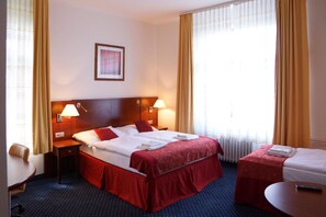 In-room safe, blackout curtains, free WiFi, bed sheets