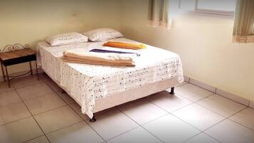 Frigobar, cortinas blackout, Wi-Fi de cortesia