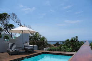Outdoor pool, open 7:00 AM to 7:00 PM, pool loungers - Ocean Vista Boutique Guest House (Umhlanga)