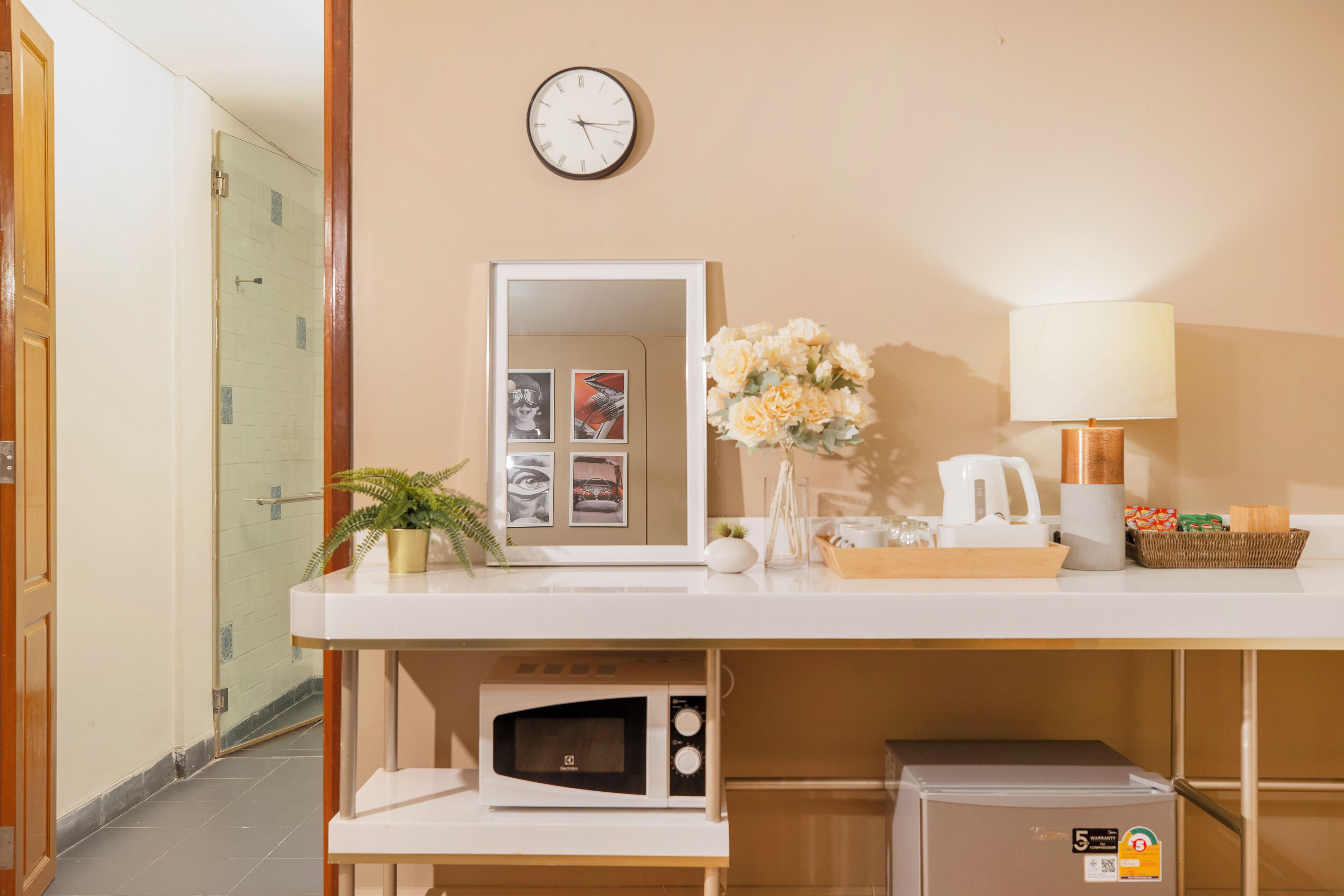 1 bedroom suite | private kitchen | fridge, microwave, coffee/tea maker, electric kettle