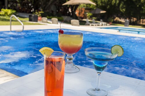 Los Laureles Hotel & Centro de Convenciones