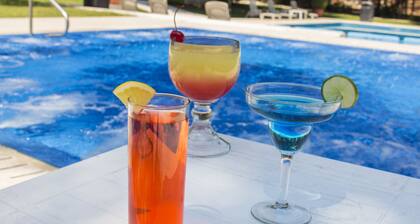 Los Laureles Hotel & Centro de Convenciones