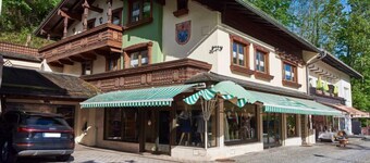 Fewo Hoher Göll, 2 bis 4 Personen, 125 qm, 2 separate Schlafzimmer, Wohnzimmer mit Schlafgelegenheit, Dusche und Bad