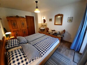1 bedroom, Internet, bed sheets
