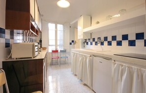 Fridge, oven, cookware/dishes/utensils