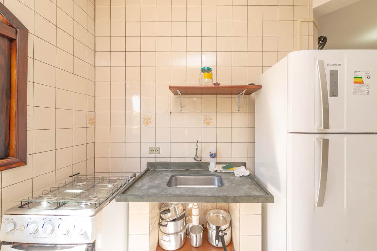 quarto octuplo (ar condicionado) | desk, free wifi