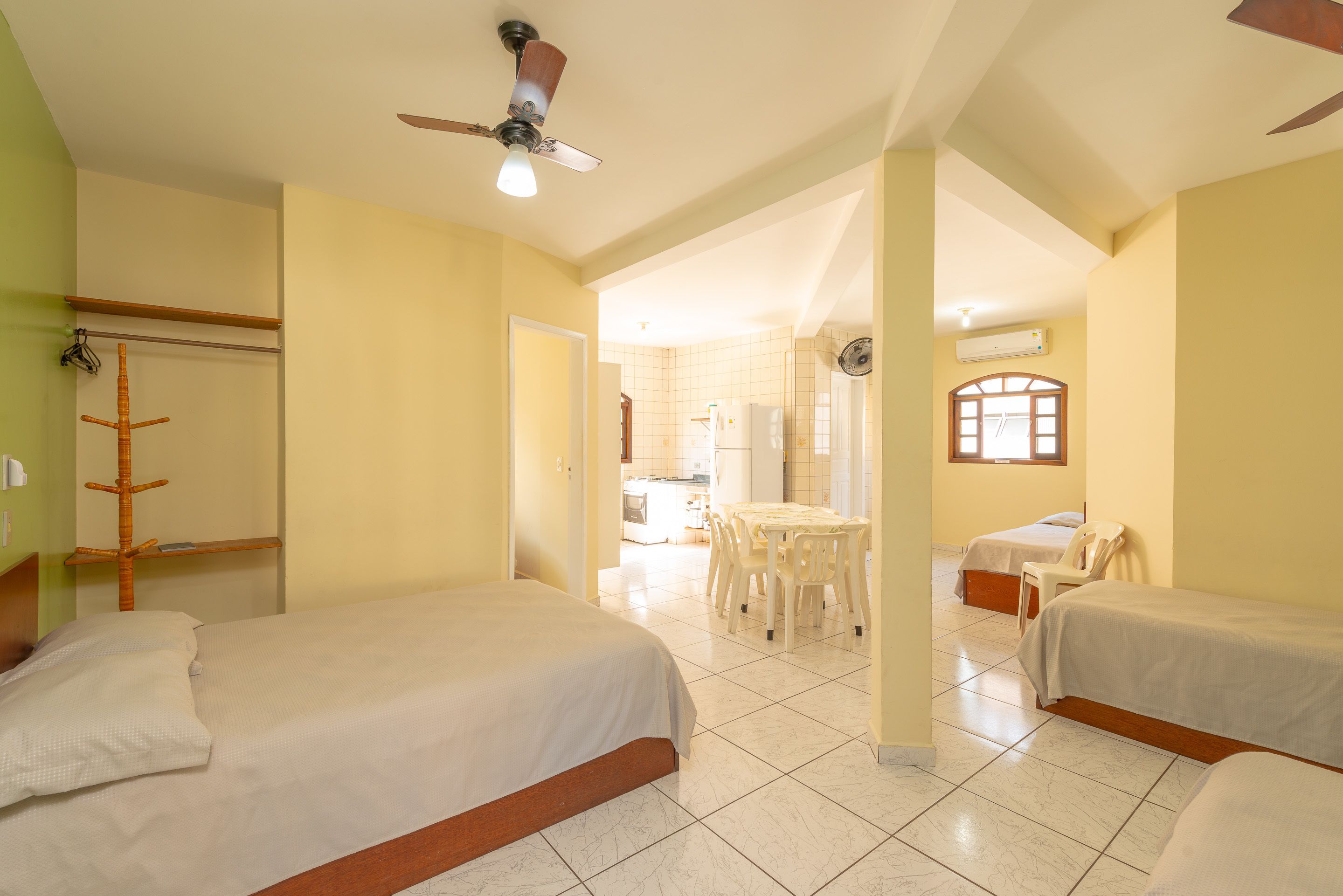 Escritorio y wifi gratis 