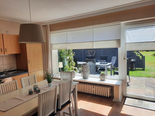 Quiet, central location - child-friendly - 2 parking spaces - 2 bathrooms