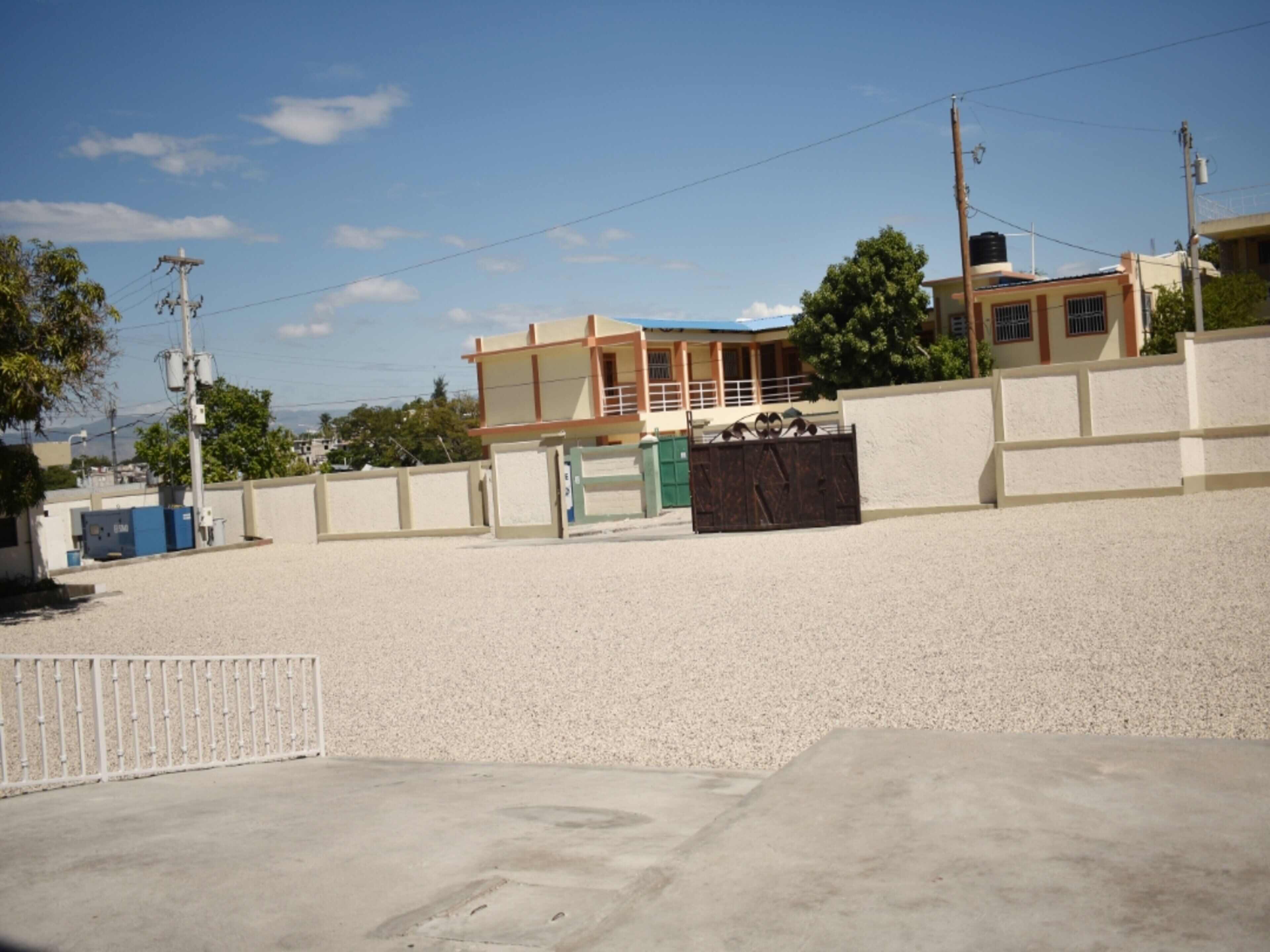 free self-parking, free valet parking