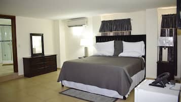 Executive Suite | Egyptian cotton sheets, premium bedding, Select Comfort beds