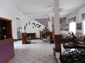 Lobby - Flower´s Hotel (Flores)