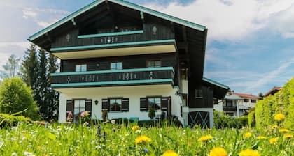 Ferienwohnung 7 für bis zu 4 Personen, mit 2 extra Schlafzimmern und Küche im Wohn/Essbereich