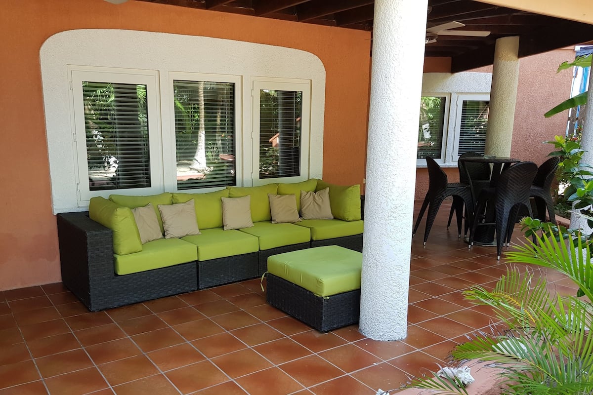 Premium Apartment, 1 King Bed with Sofa bed, Non Smoking (Savannah Treasure) | Terrace/patio
