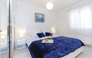 4 quartos, berço de viagem, Wi-Fi de cortesia, roupa de cama