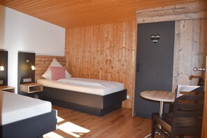 2 Schlafzimmer, Internetzugang, Bettwäsche