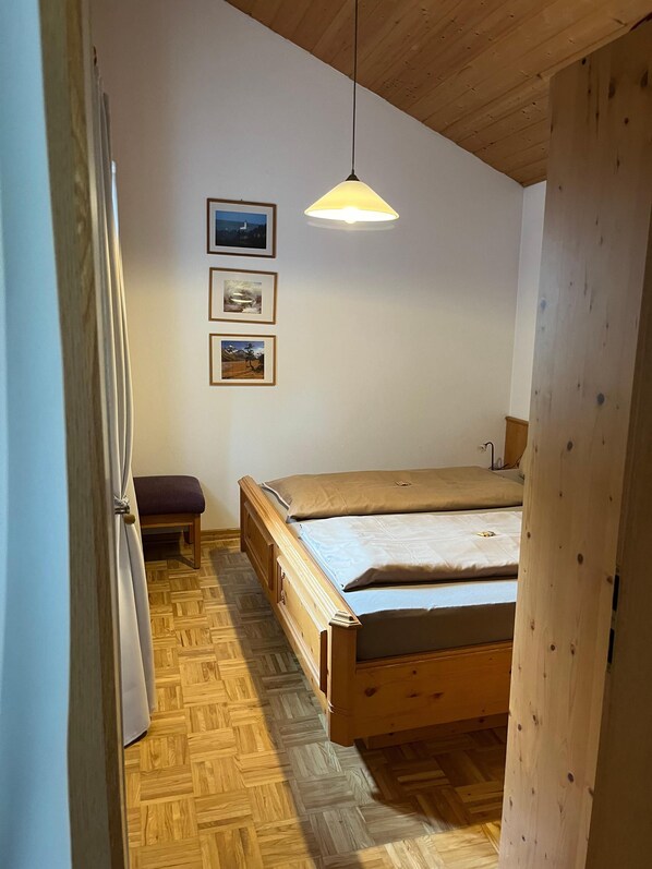 1 bedroom, Internet, bed sheets