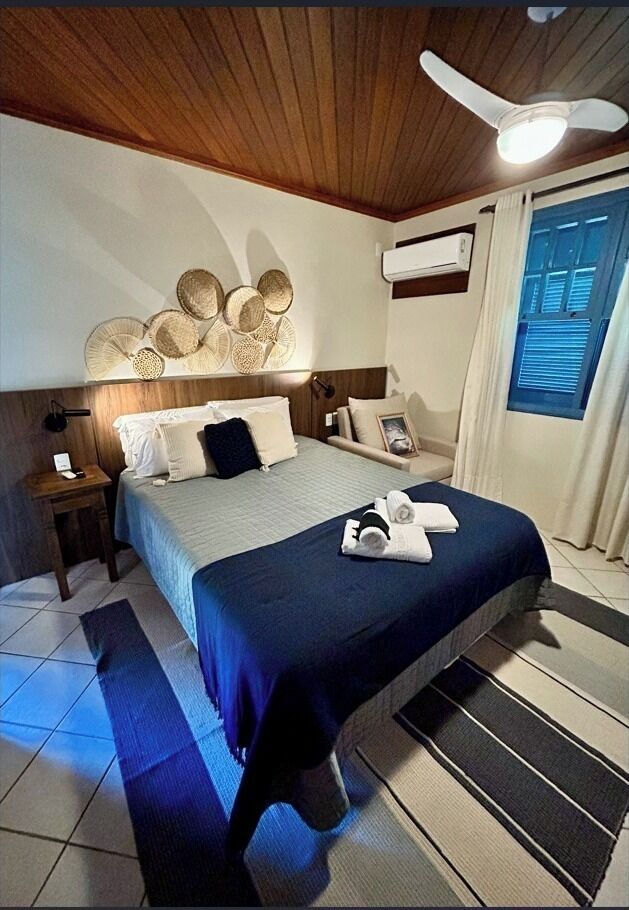 Rom – standard, 1 queensize-seng med sovesofa | Sengetøy av topp kvalitet, minibar, safe på rommet og skrivebord