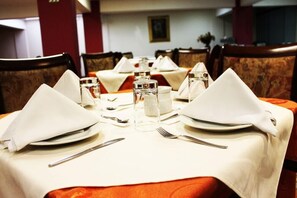 Dining - Qarmenqa Hotel (Cusco)