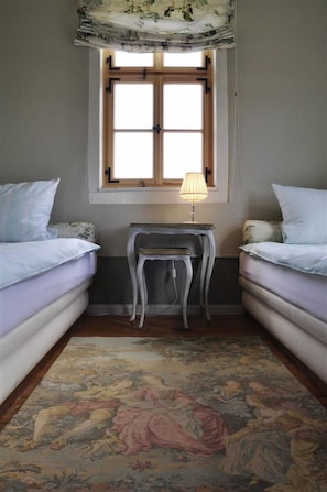 3 habitaciones, internet y ropa de cama 