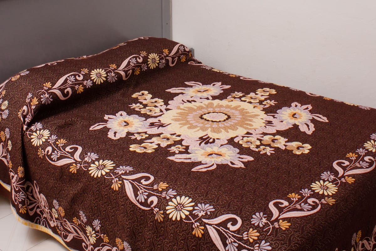 Desk, iron/ironing board, free WiFi, bed sheets